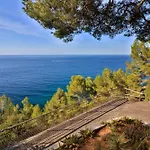 Mediterranean With Sea View In Bormes Casa de Férias *