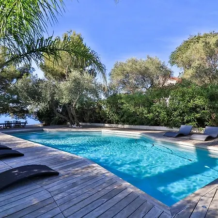 Mediterranean With Sea View In Bormes Prázdninový dům Le Pradet
