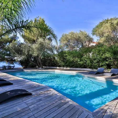Tatil Evi Mediterranean With Sea View In Bormes Le Pradet